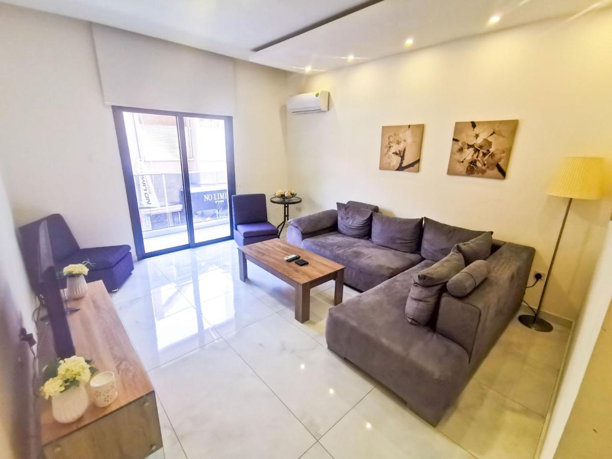 The White Pearl Apartment Larnaca Exteriér fotografie